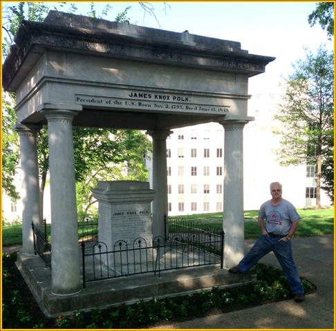 Polk's grave 2014.jpg